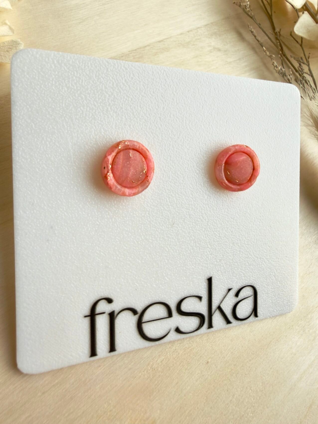 Kolczyki Kółka z ramką marmurkowe - brzoskwiniowe - obrazek 2