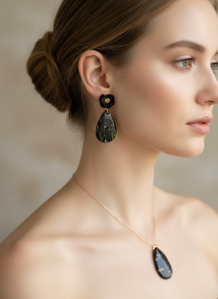 Zestaw Krople z kwiatem kolczyki+wisiorek - czarno-złote - obrazek 4