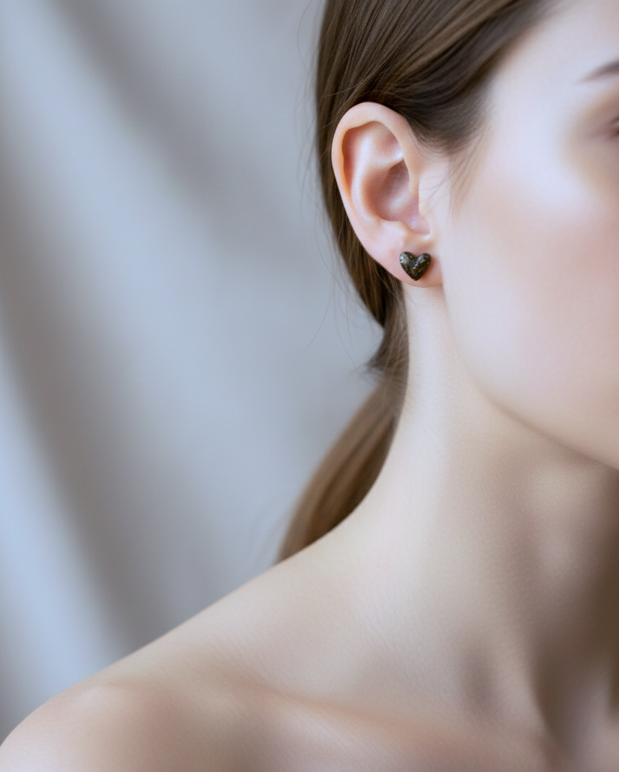 Zestaw Serduszka - kolczyki + wisiorek, czarno-złote marmurki - obrazek 4