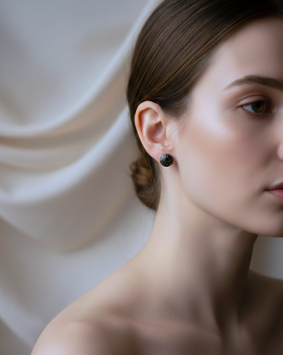 Kolczyki Kółka - czarno-złote marmurki - obrazek 3