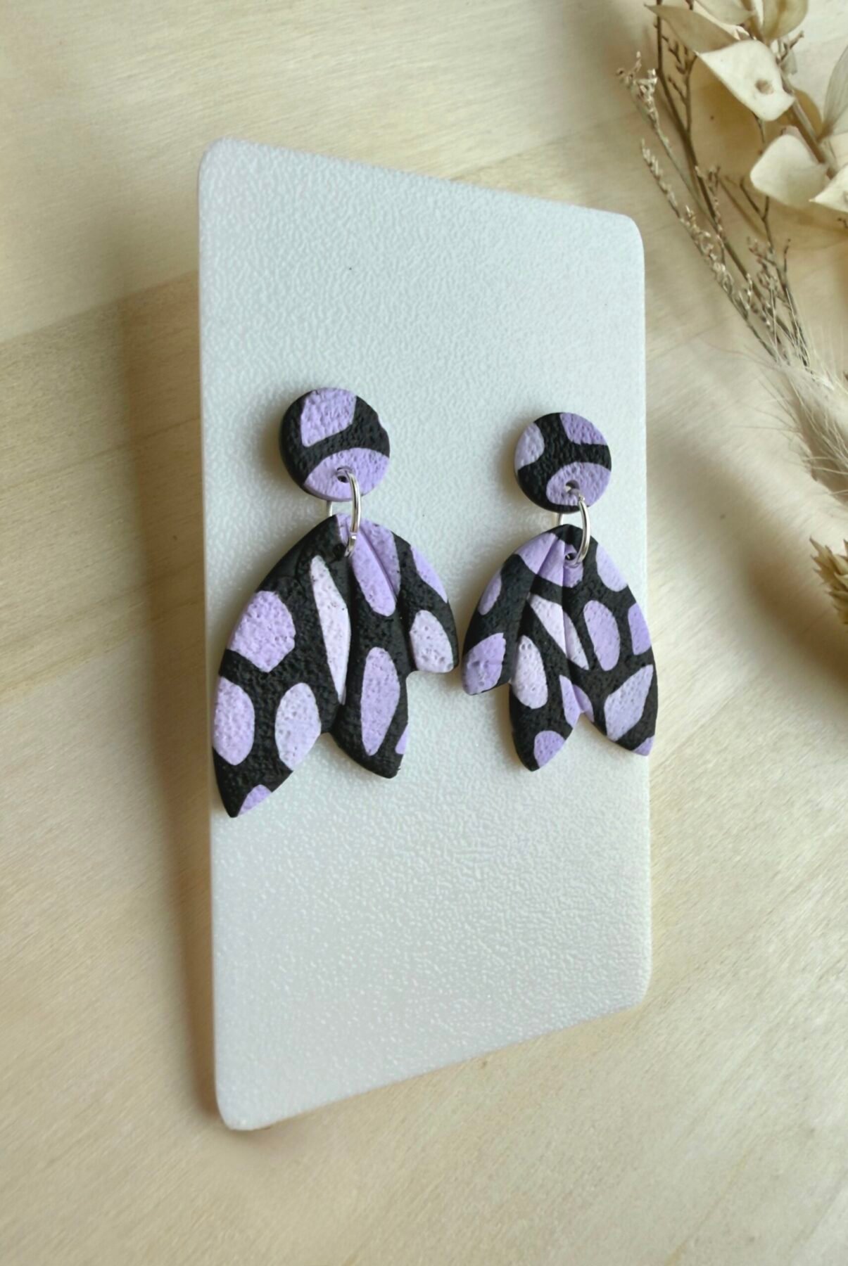 Kolczyki Spots motyle skrzydła - fioletowe - obrazek 2