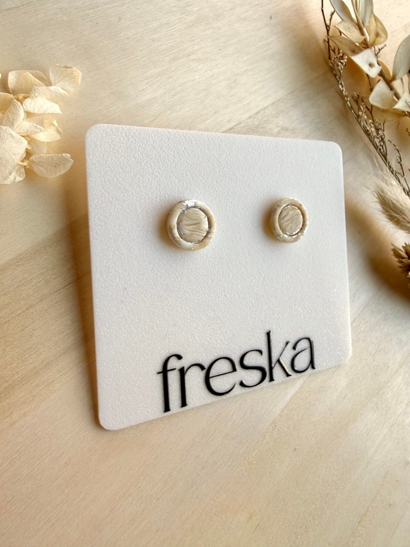 Kolczyki Kółka z ramką - piaskowo-srebrne - obrazek 2