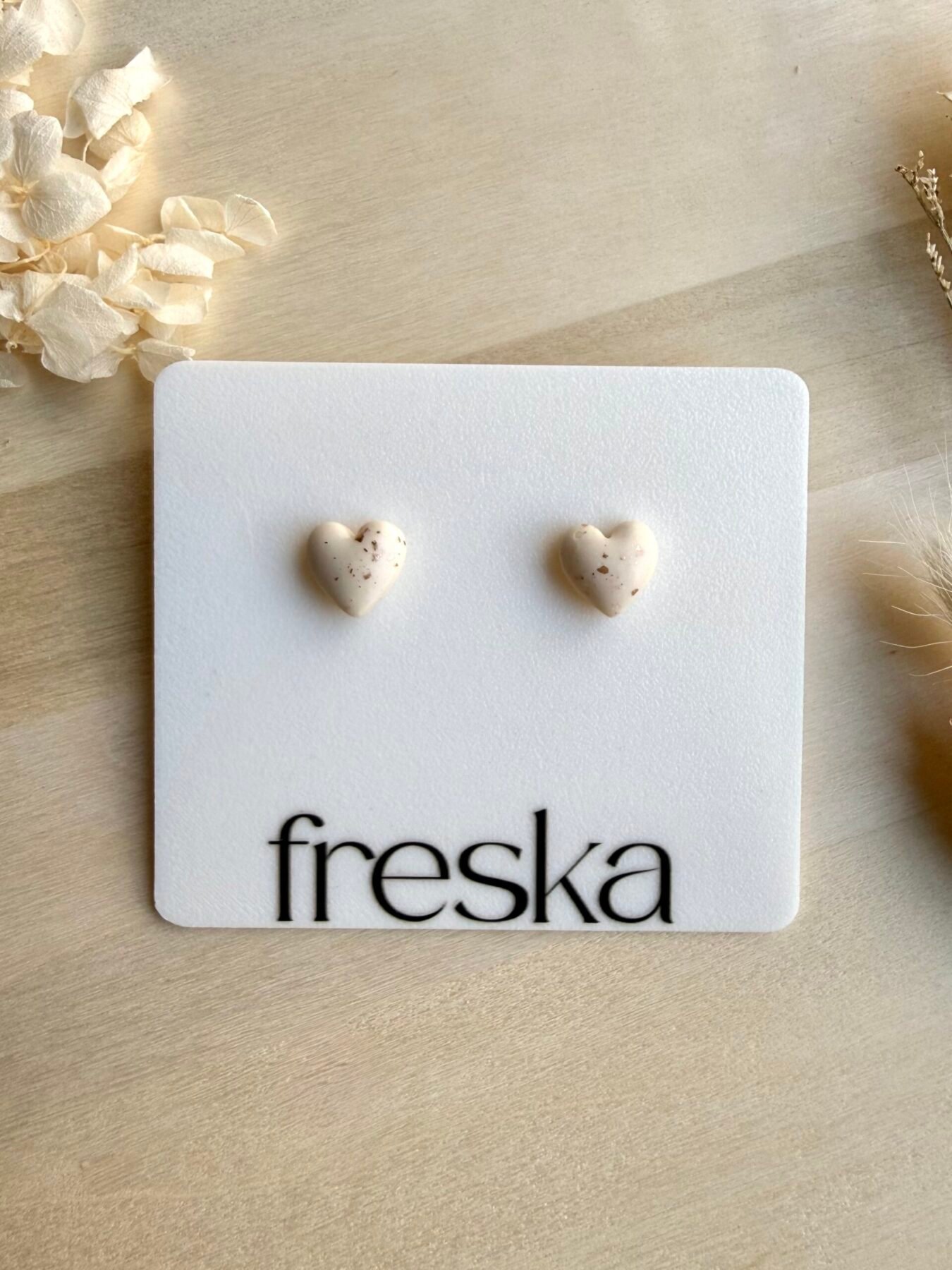 Kolczyki Serca 3D - piaskowo-złote