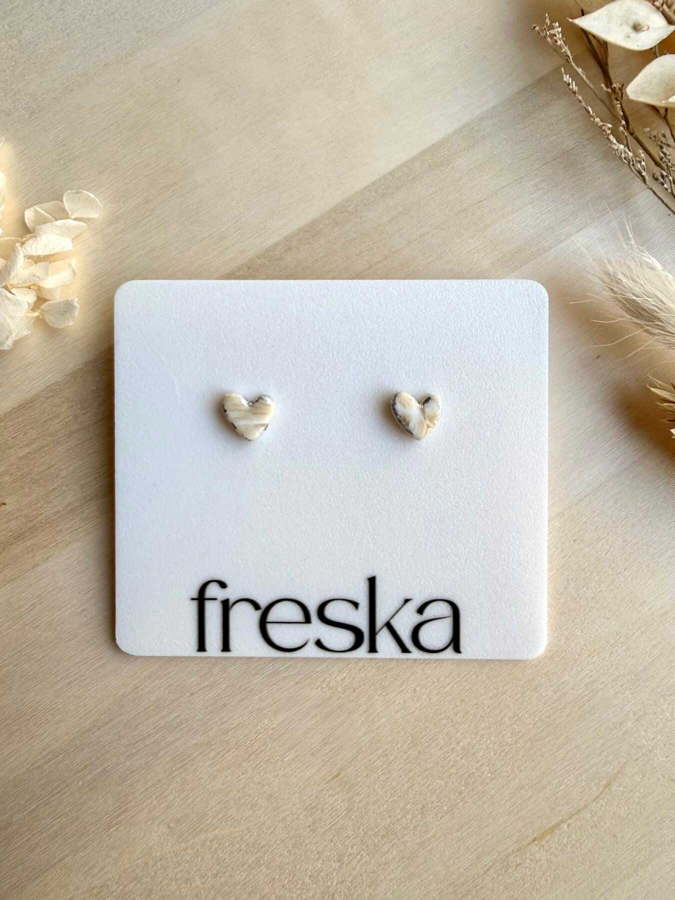 Kolczyki Serduszka piaskowo-srebrne