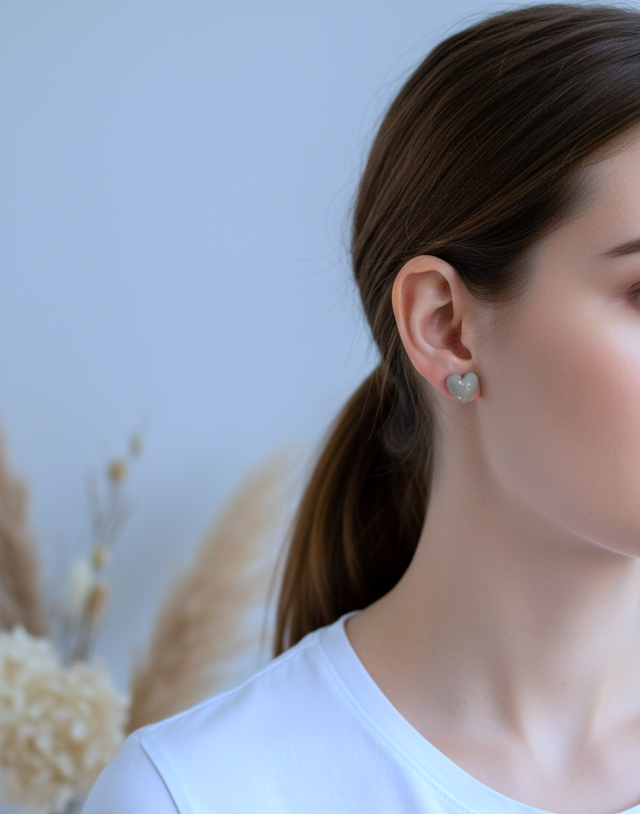 Kolczyki Serca 3D ze złotymi drobinkami - różne kolory - obrazek 3