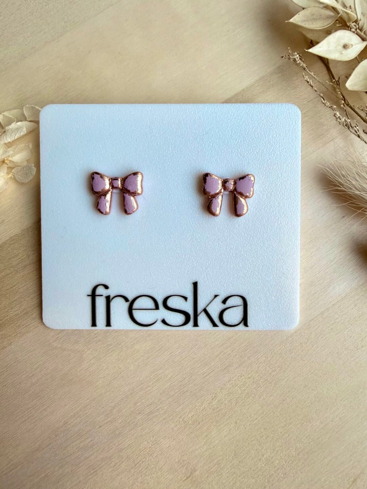 Kolczyki Kokardki ze złotem - brudny róż