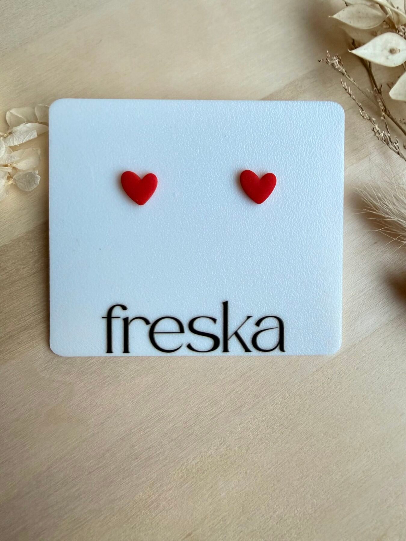 Kolczyki Serduszka matowe - czerwone