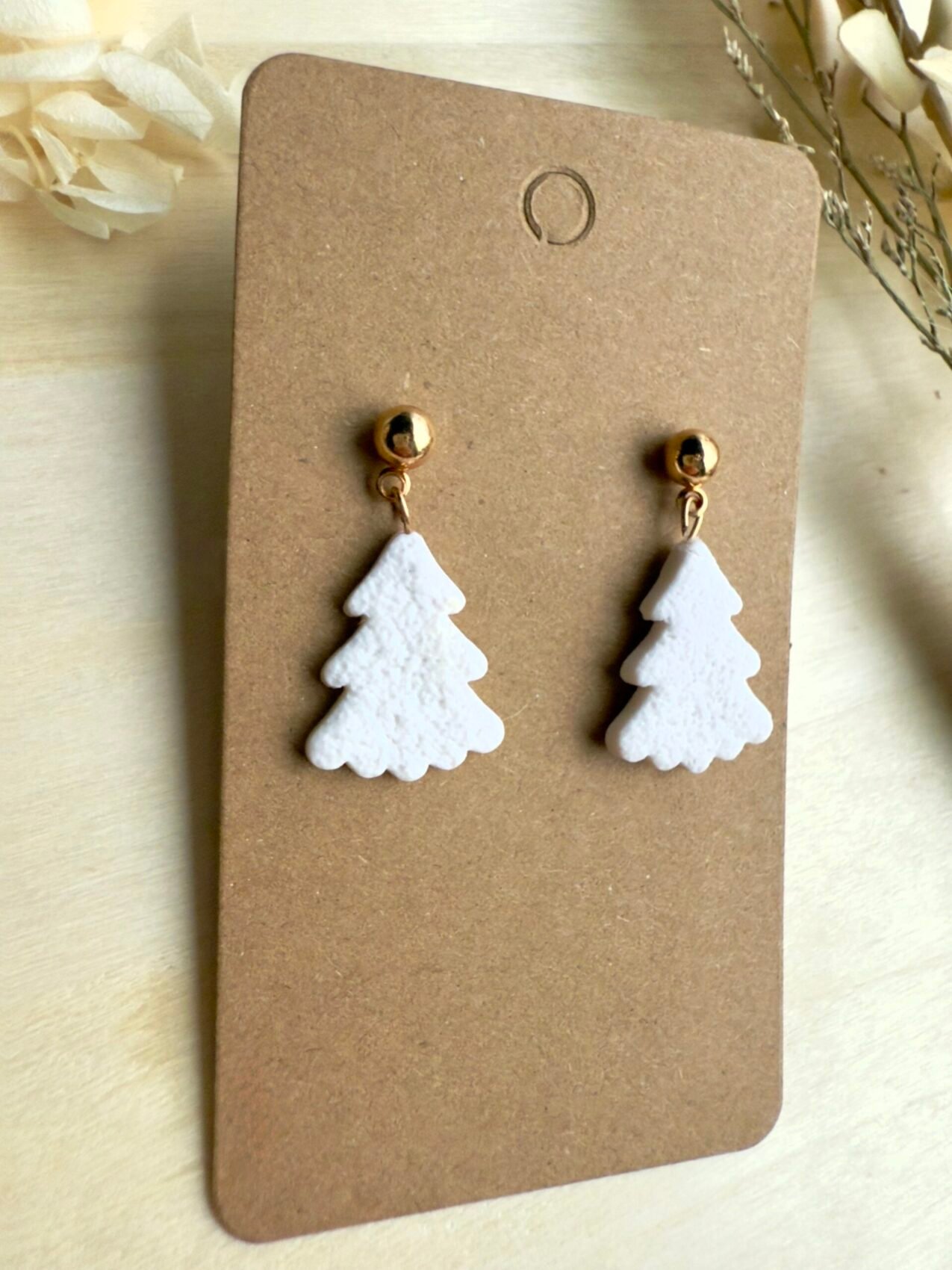 Kolczyki Choinki białe struktura - obrazek 2