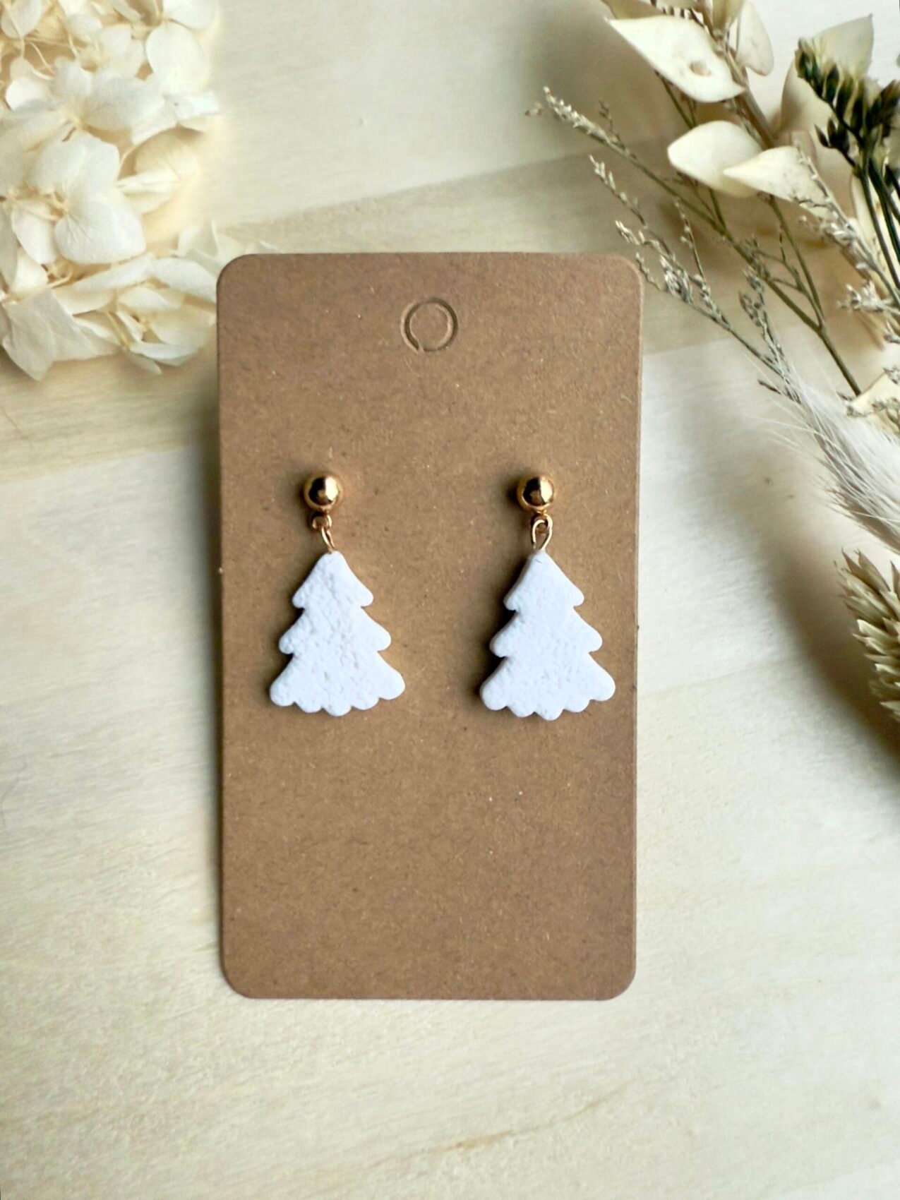 Kolczyki Choinki białe struktura